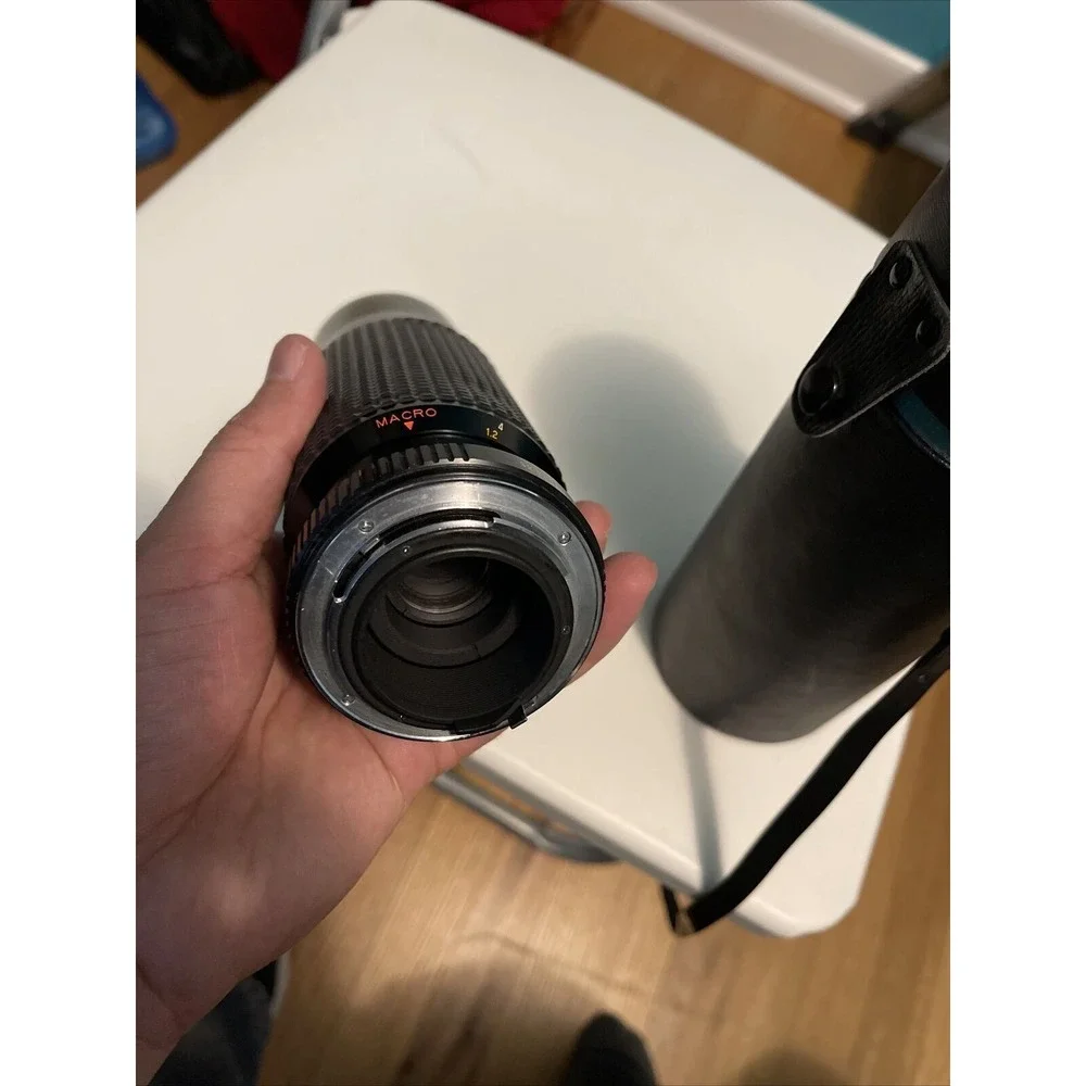 Albinar-ADG 1:5.6 75-300mm No.K8477395 Camera With Case (12)